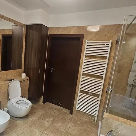 Apartment Leopoldinum, Stare 600 M, Parking Wroclaw
